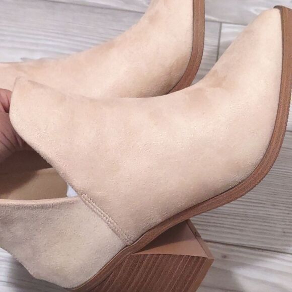 (49-4118) mysoft Women's Ankle Boots Slip on Cutout Pointed Toe Sz 6.5 - Picture 9 of 9